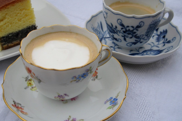 Sächsischer Kaffee mit Mohnschecke